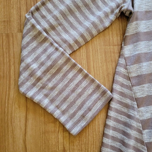 LOGO By Lori Goldstein Shirt Top Womens Large Beige Striped Flowy Casual Basic - Picture 6 of 10